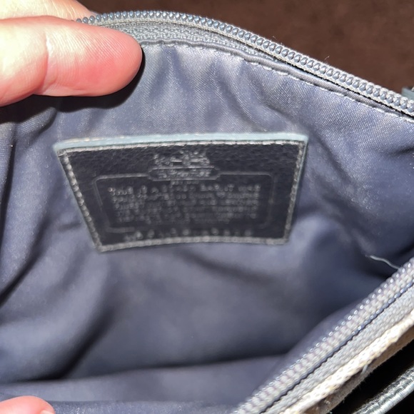Coach crossbody purse - Picture 4 of 4